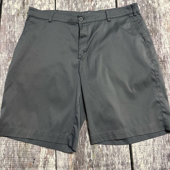 Nike Performance Shorts - Picture 1 of 6